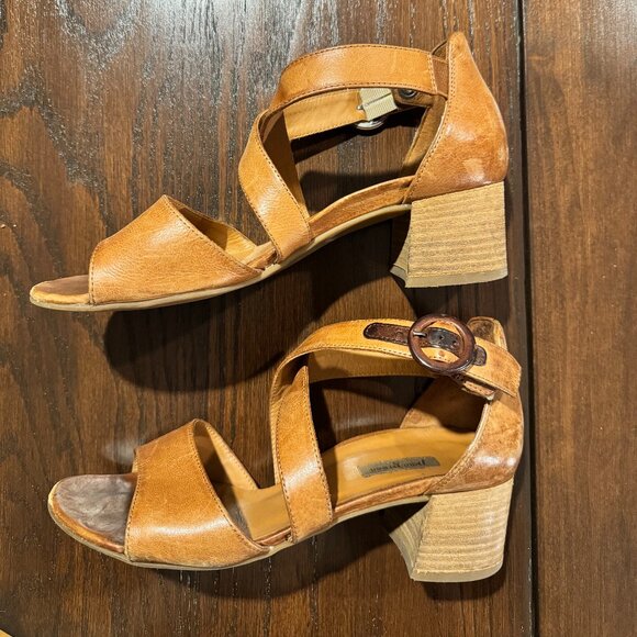 Paul Green Camel Leather Block-Heel Sandals - Picture 1 of 4